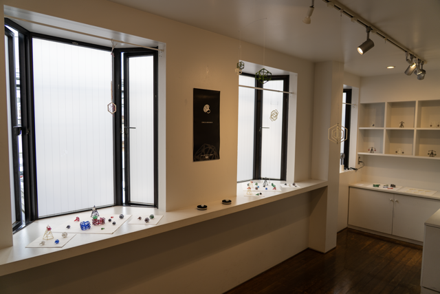 circle around exhibition archive